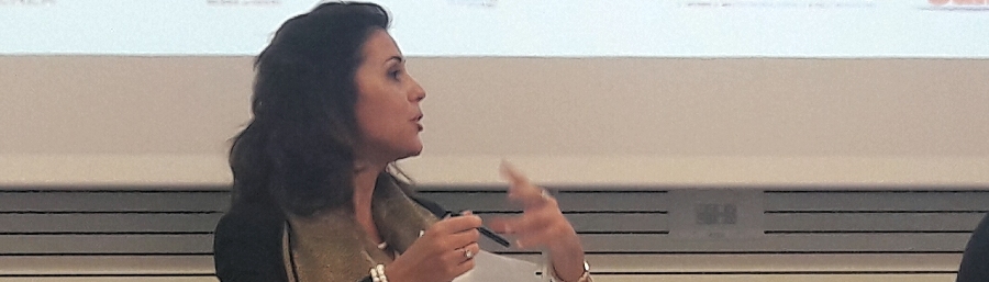 Silvia Cavallarin durante un convegno