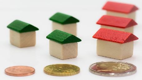 finanziamento case (foto di Alexander Stein per pixabay.com)